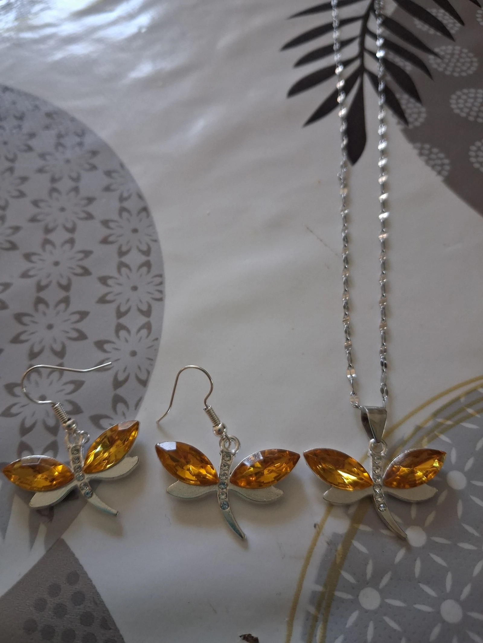 Ensemble de bijoux en forme de libellule 